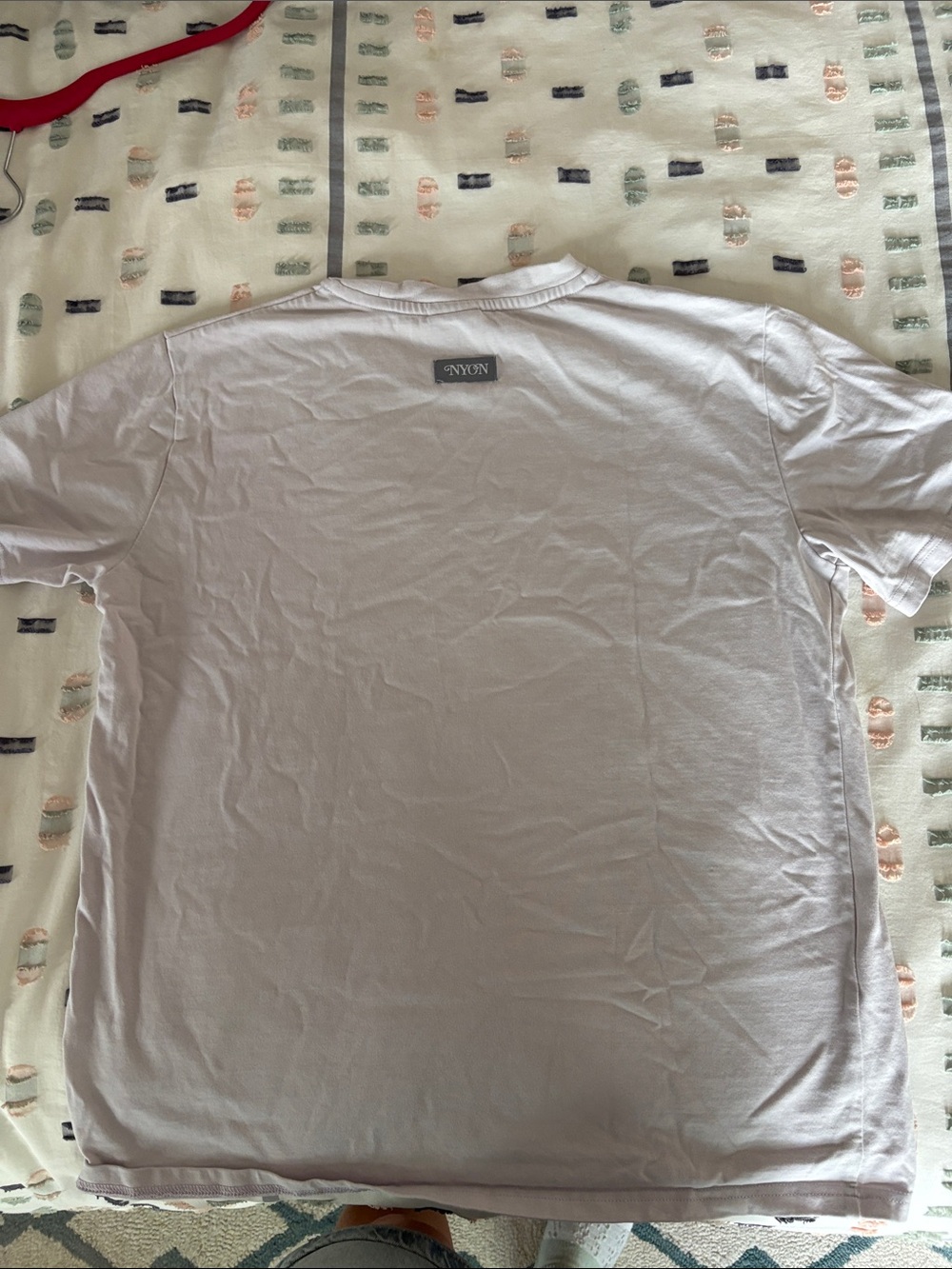 Embroidered 'New York or Nowhere' Tee in Light lilac - Picture 3 of 3
